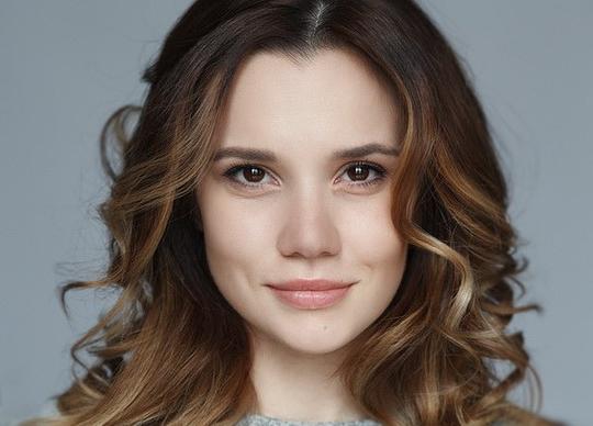 加琳娜·贝兹鲁克 Galina Bezruk照片