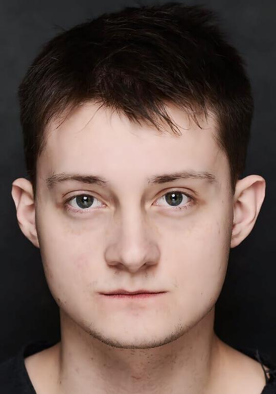 尼基塔·帕图耶夫 Nikita Patuev照片