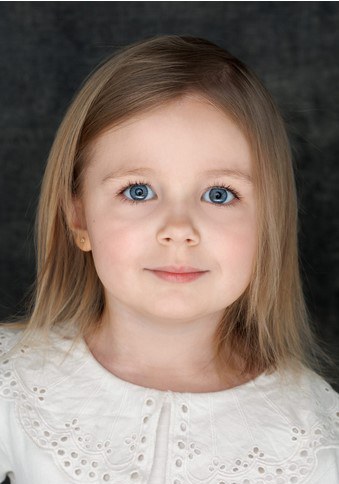 瓦尔瓦拉·库普里娜 Varvara Kuprina照片