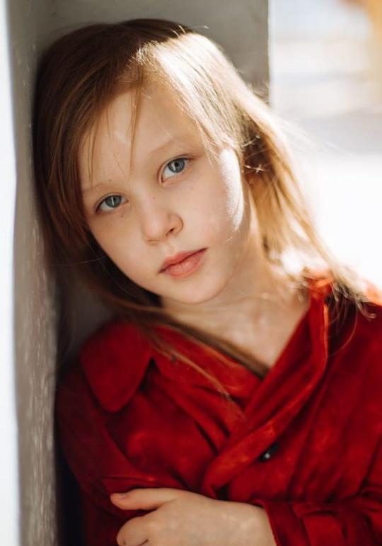 安娜·佩雷西尔德 Anna Peresild照片