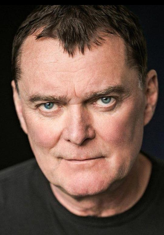 斯图尔特·米里根 Stuart Milligan照片