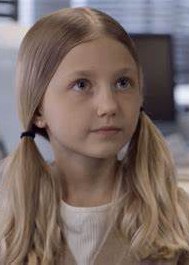 索菲亚·彼得罗娃 Sofya Petrova照片