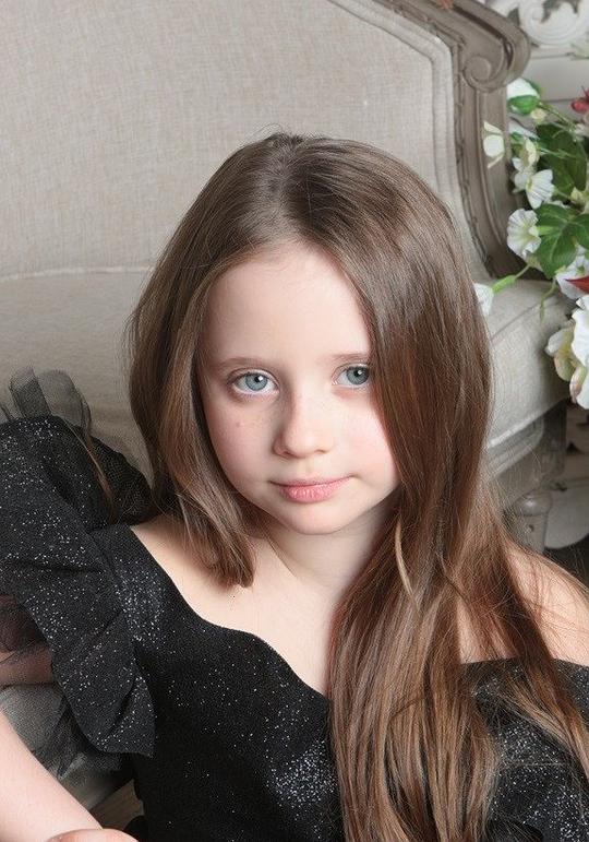 玛格丽塔·西拉埃娃 Margarita Silaeva照片