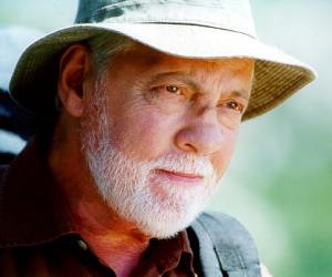 米歇尔·塞罗尔 Michel Serrault照片