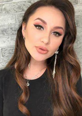 安娜·祖巴 Anna Dzyuba照片