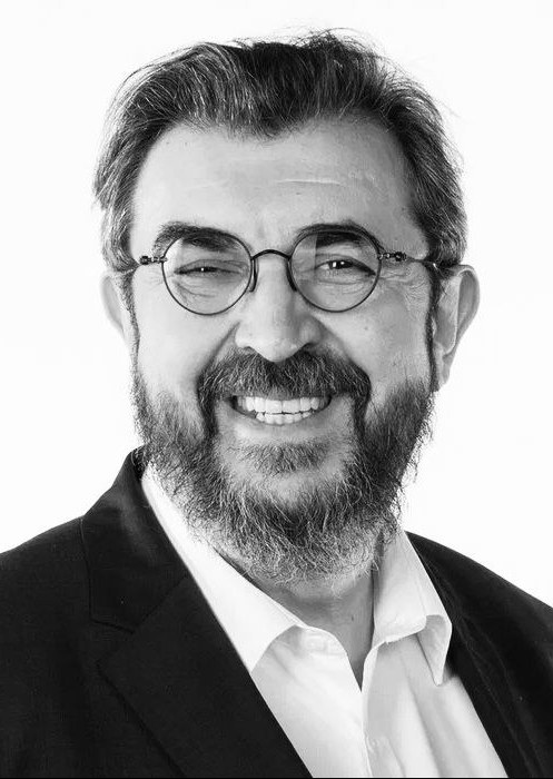 Igor Zolotovitsky照片