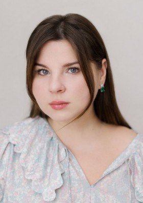 尤利娅·塞琳娜 Yuliya Serina照片