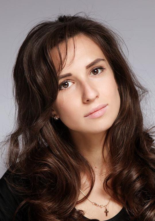 玛丽娜·博加托娃 Marina Bogatova照片