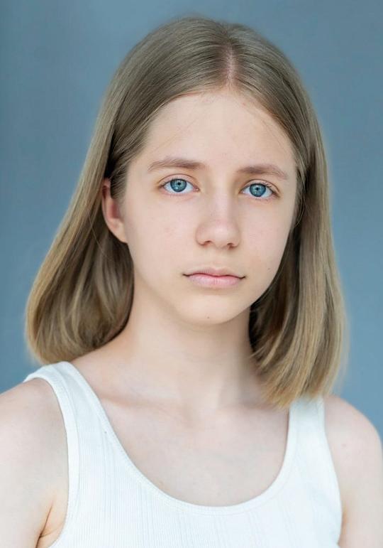 尤莉安娜·库利科娃 Ulyana Kulikova照片