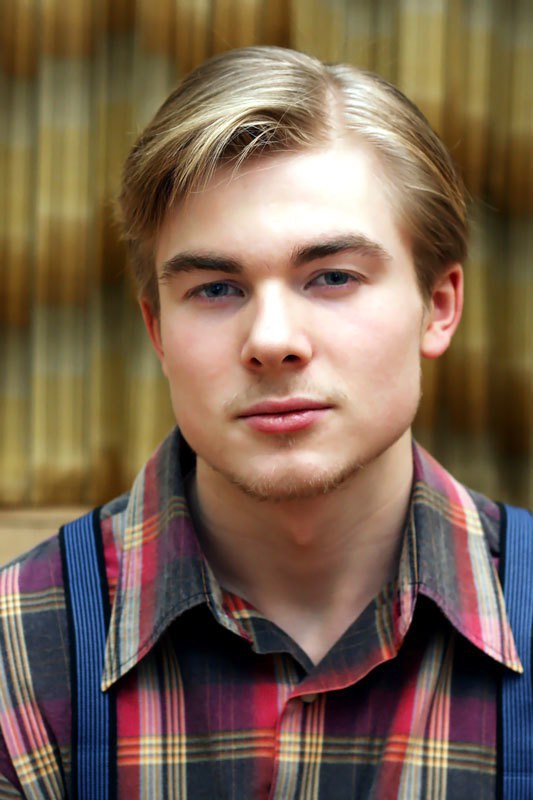 马卡·扎布罗斯基 Makar Zaporozhskiy照片