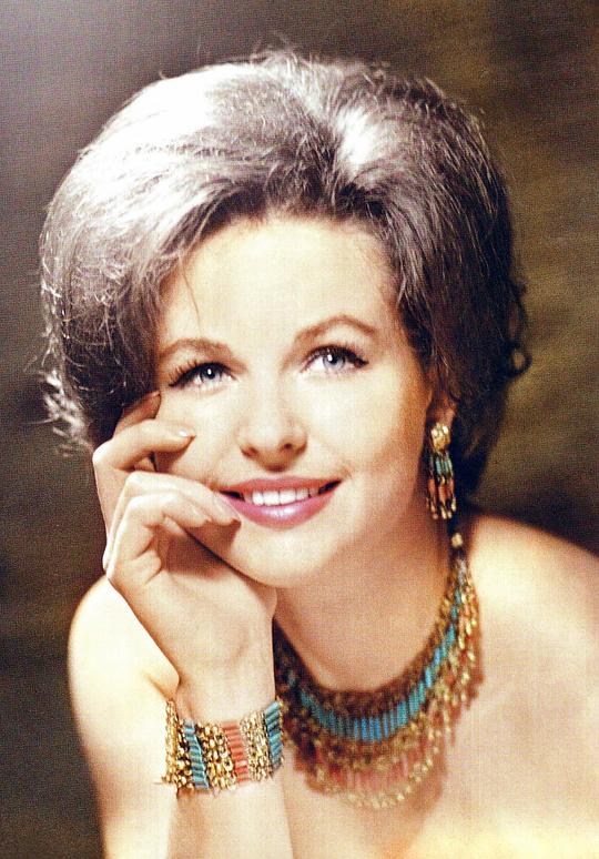 娜塔莉亚·法捷耶娃 Natalya Fateyeva照片