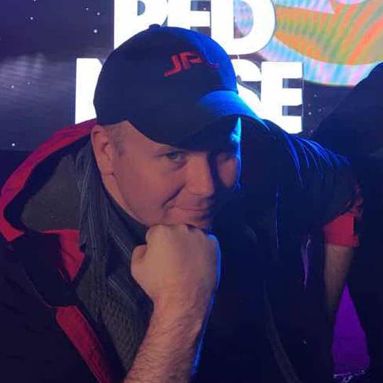 龙子乔 Joe Ksander照片