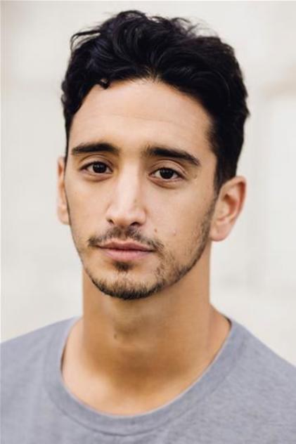 本·特瓦索里 Ben Tavassoli照片