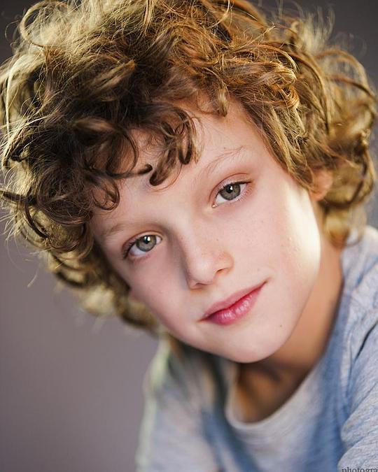 诺亚·怀斯曼 Noah Wiseman照片