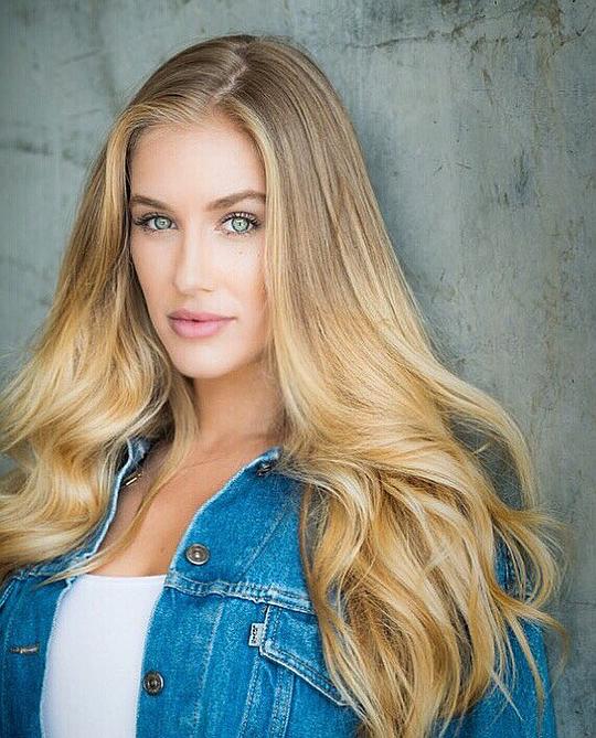 安德瑞亚·布科 Andrea Bucko照片