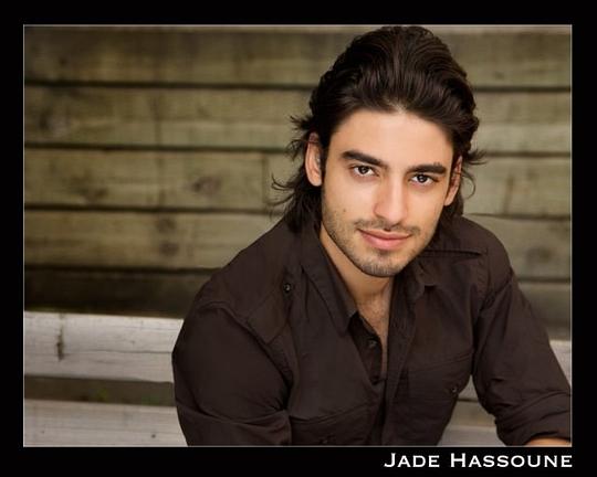 杰德·哈苏恩 Jade Hassouné照片