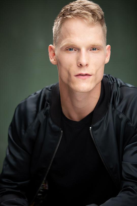 达科塔·道尔比 Dakota Daulby照片