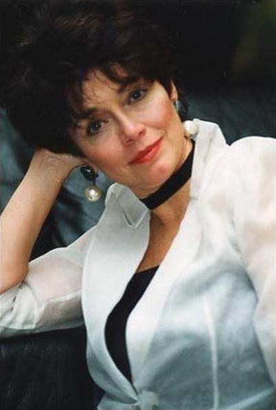 凯瑟琳·巴尔 Kathleen Barr照片