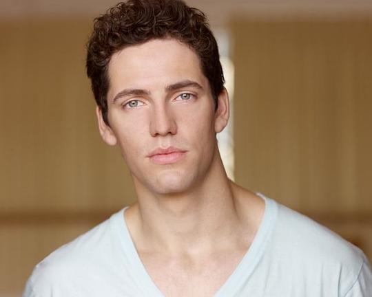 布雷特·多纳休 Brett Donahue照片