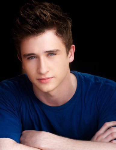 克苏恩·洛德尔 Kesun Loder照片