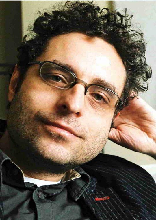 西奥多·尤西弗 Theodore Ushev照片