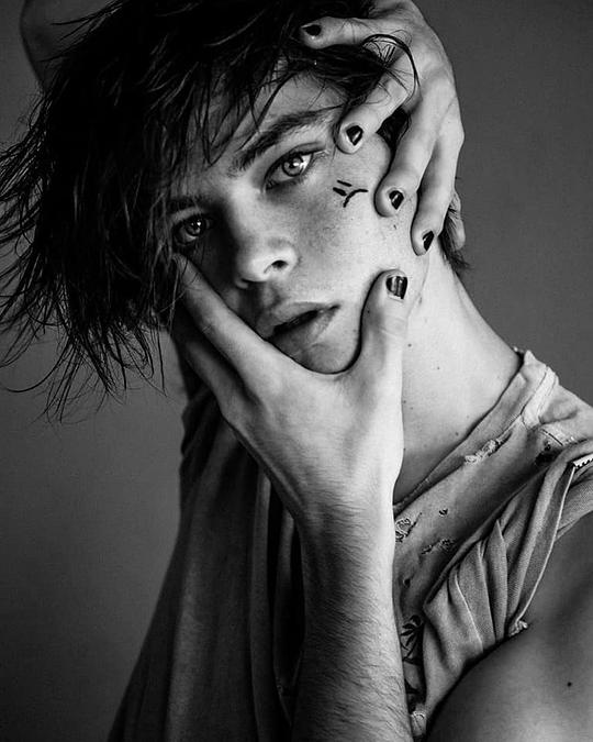 犹大·刘易斯 Judah Lewis照片