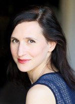 劳尔·贾皮科尼 Laure Giappiconi照片