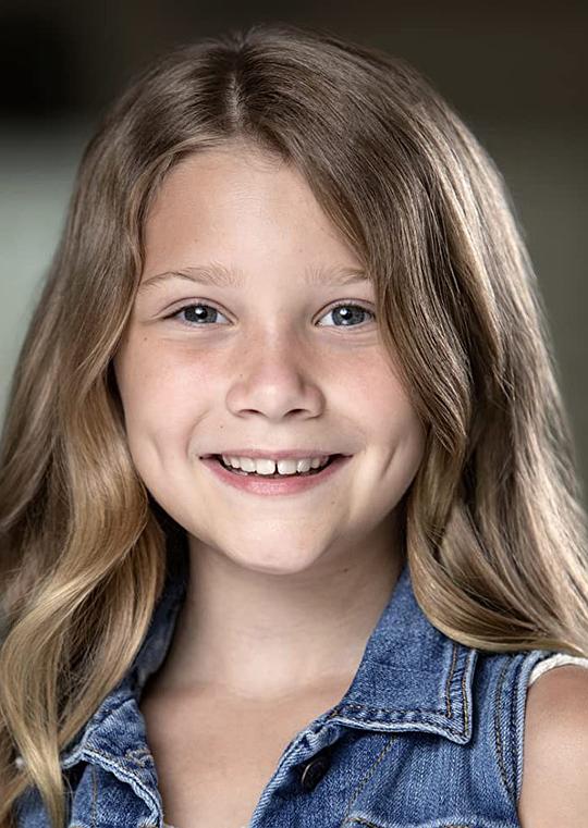 玛雅·米沙里维克 Maya Misaljevic照片