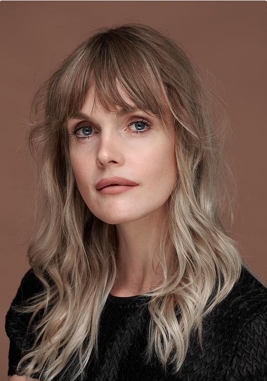 加布里埃尔·伯利安妮-特兰姆雷 Gabrielle Boulianne-Tremblay照片