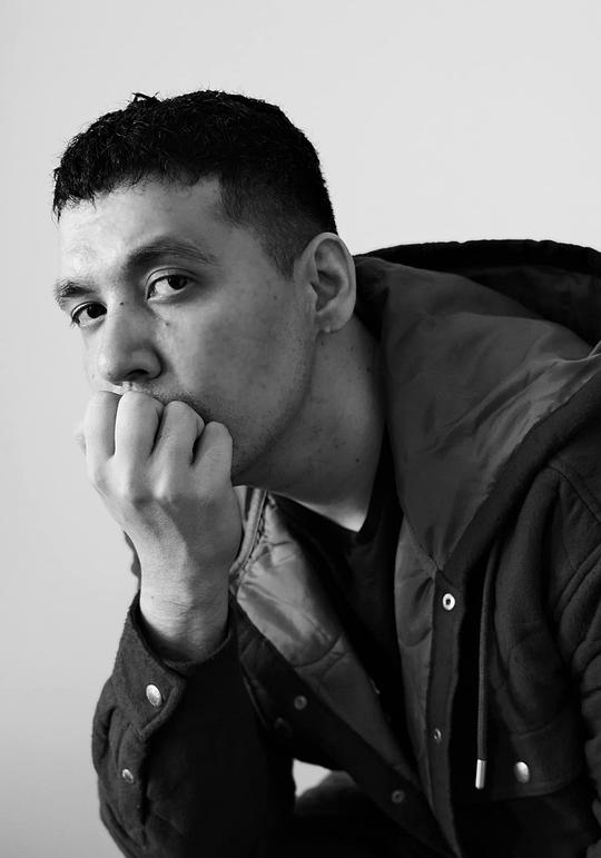 扎拉·卡恩 Zarrar Kahn照片