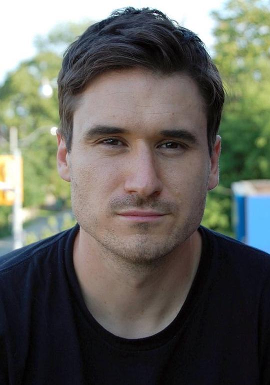 卡奇克·拉德万斯基 Kazik Radwanski照片