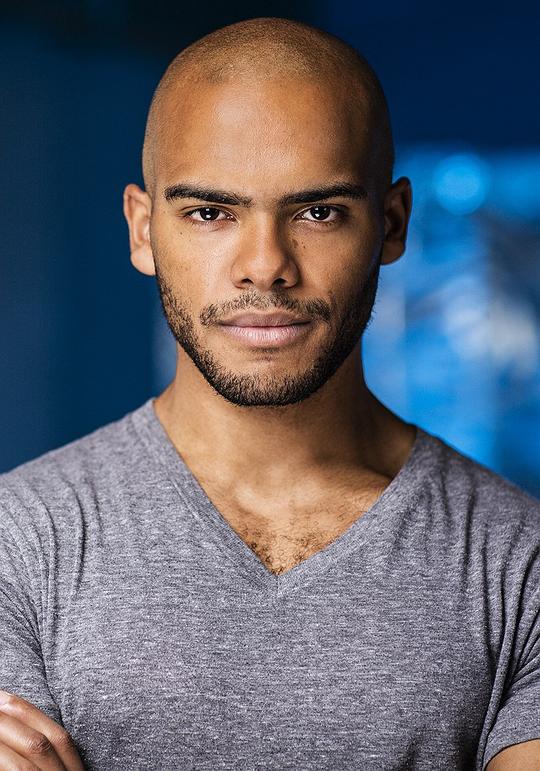 埃德蒙德·克拉克 Edmond Clark照片