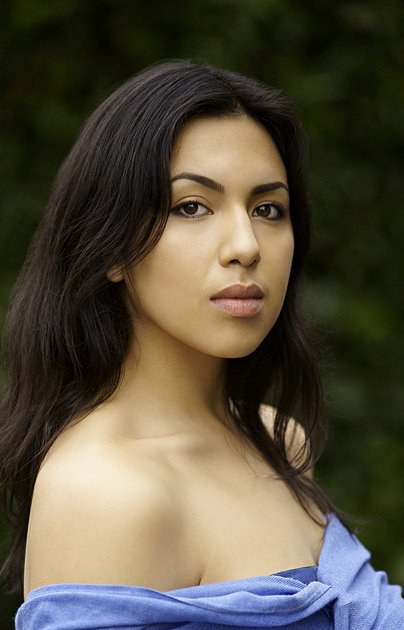 罗丝安妮·休佩诺特 Roseanne Supernault照片