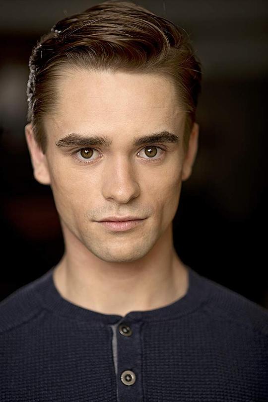 杰克·吉列 Jack Gillett照片