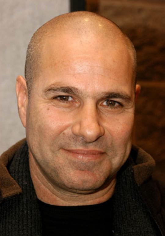 萨维·纪文森 Savi Gavison照片