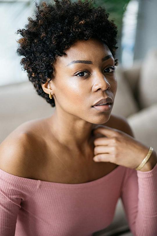 加布里埃尔·格雷厄姆 Gabrielle Graham照片