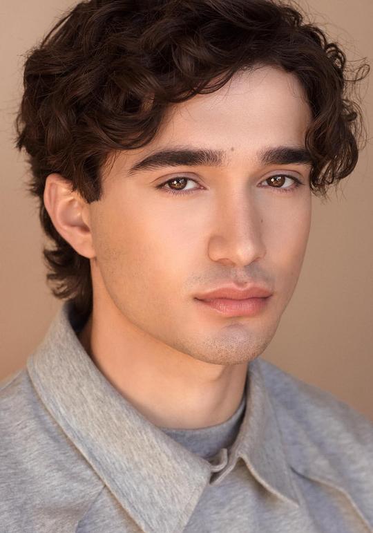 阿卜杜拉·阿莫尔 Abdalla Amour照片