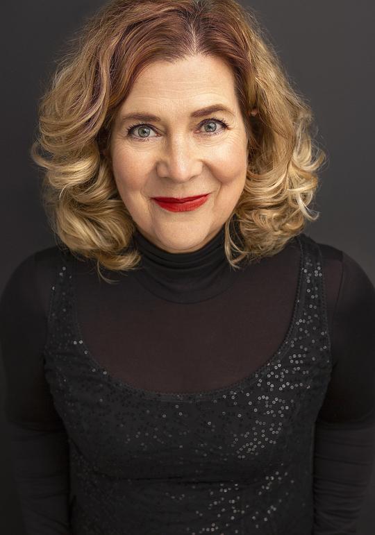 弗朗西斯·弗拉纳根 Frances Flanagan照片