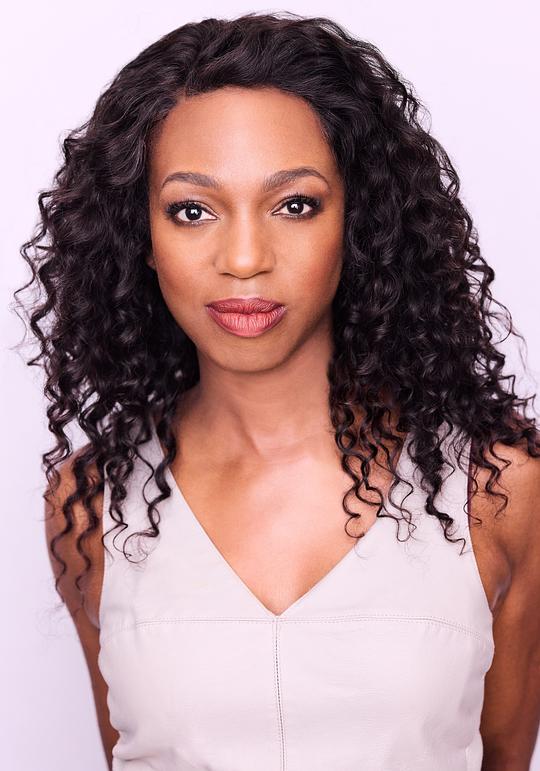 恩卡·奥库玛 Enuka Okuma照片