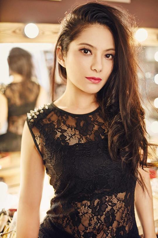 张瑀希 Nadia Hatta照片