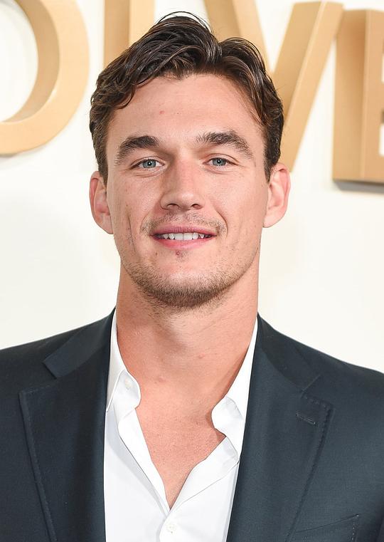 泰勒·卡梅隆 Tyler Cameron照片