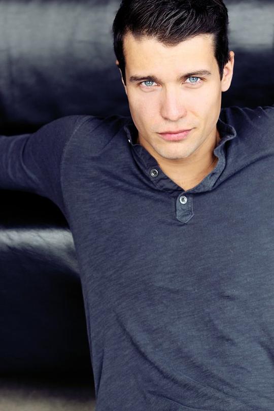 克莱顿·基蒂 Clayton Chitty照片