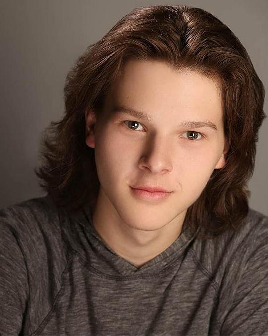 科尔顿·戈博 Colton Gobbo照片