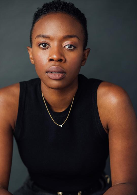 娜塔莎·蒙巴 Natasha Mumba照片