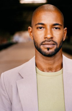 泰伦·里基茨 Tyron Ricketts照片