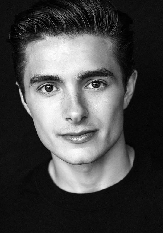 吉诺·亚拿尼亚 Gino Anania照片