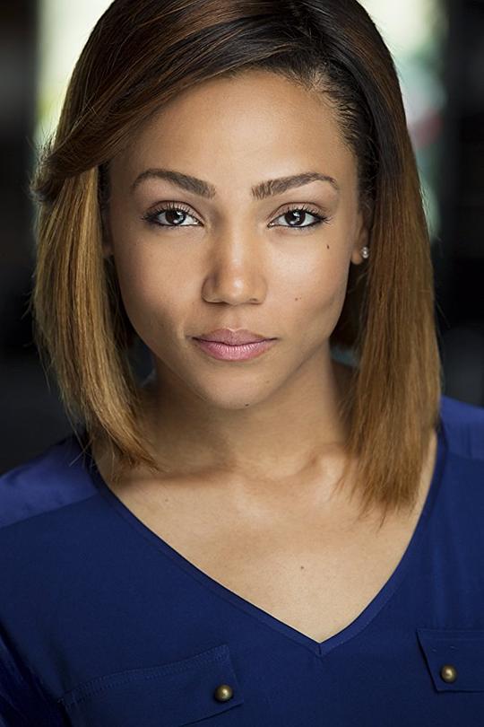 贾思敏·马修斯 Jasmine Mathews照片