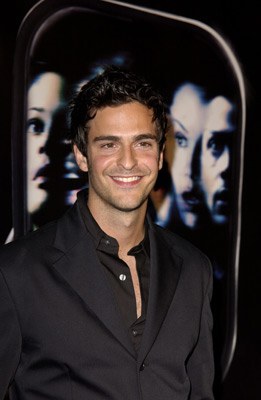 乔纳森·切里 Jonathan Cherry照片