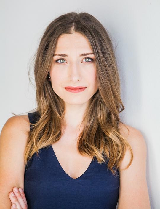 康斯坦蒂娜·曼特罗斯 Konstantina Mantelos照片