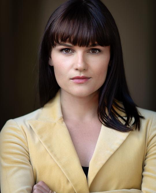 莎拉·布斯 Sarah Booth照片